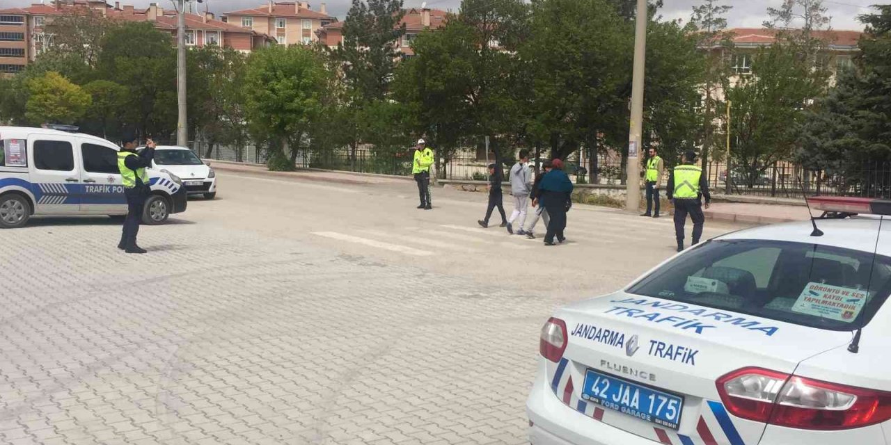 Kulu’da “Yayalar için 5 adımda güvenli trafik" uygulaması yapıldı