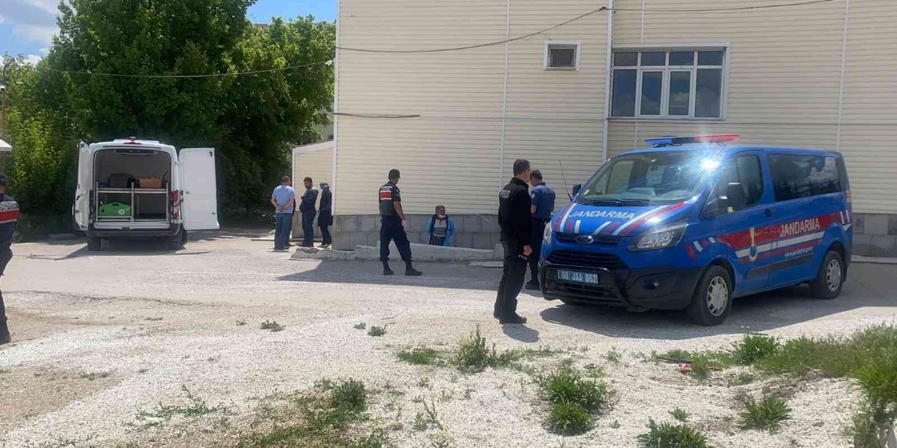 Aksaray'da kayıp olarak aranan gencin gömülü cesedi bulundu