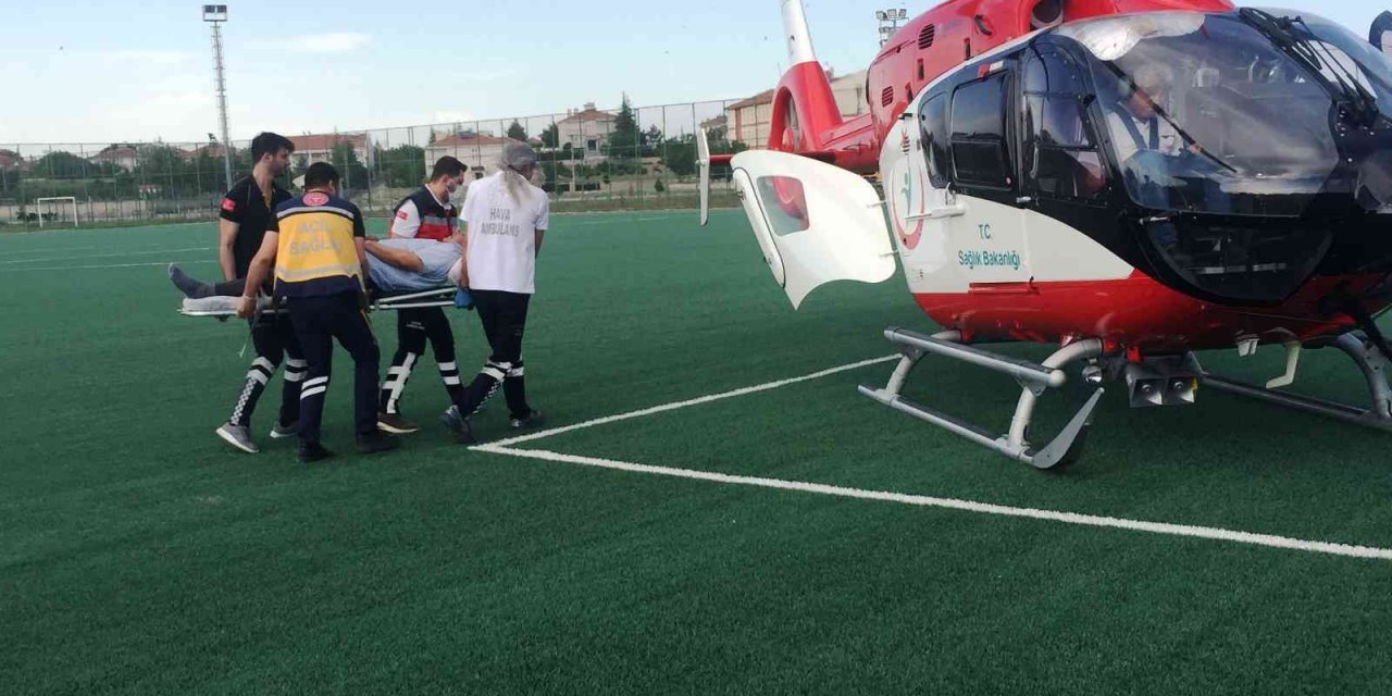 Kalp krizi geçiren hasta hava ambulansla nakledildi