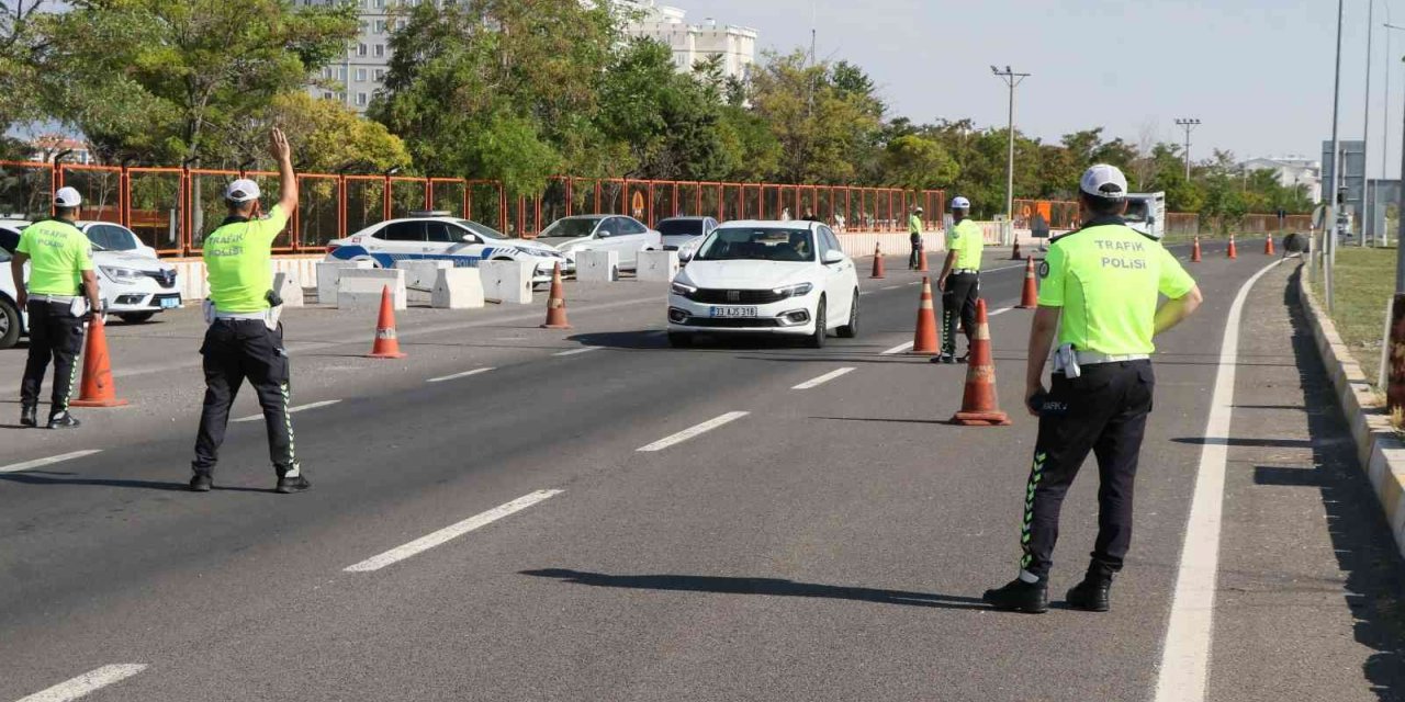 Aksaray’da karayollarında bayram denetimleri sürüyor