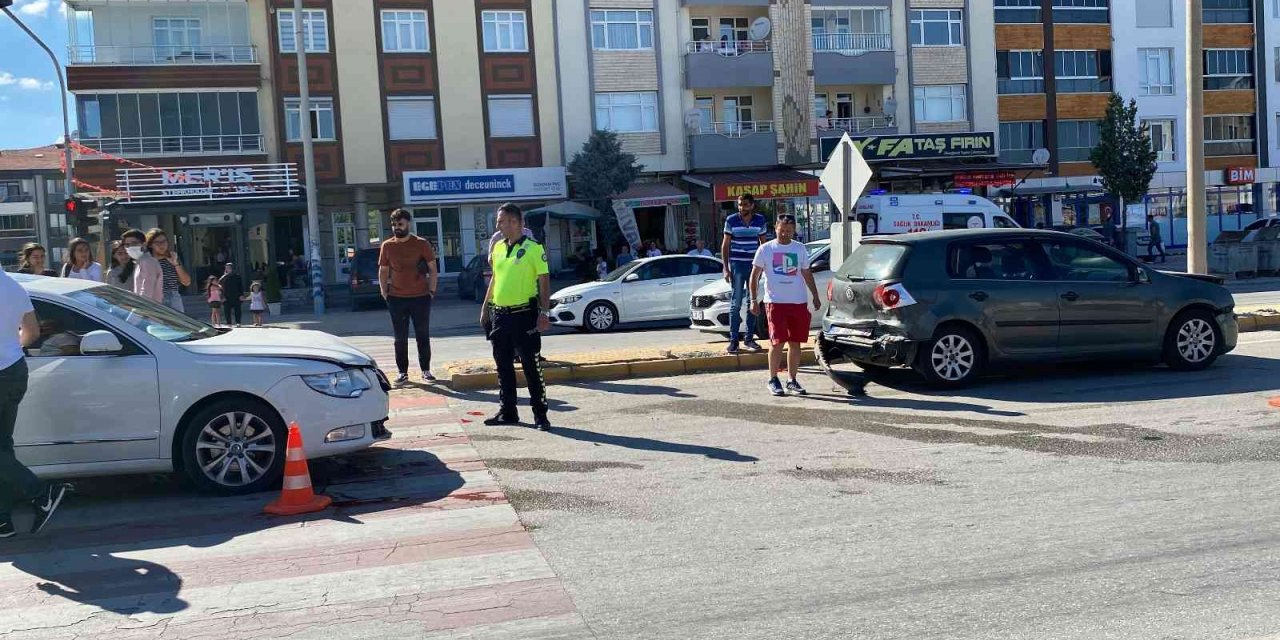 Konya’da zincirleme trafik kazası: 3 yaralı