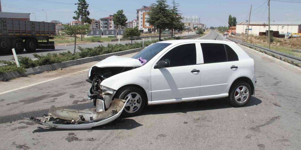 Konya’da 2 otomobil çarpıştı: 7 yaralı