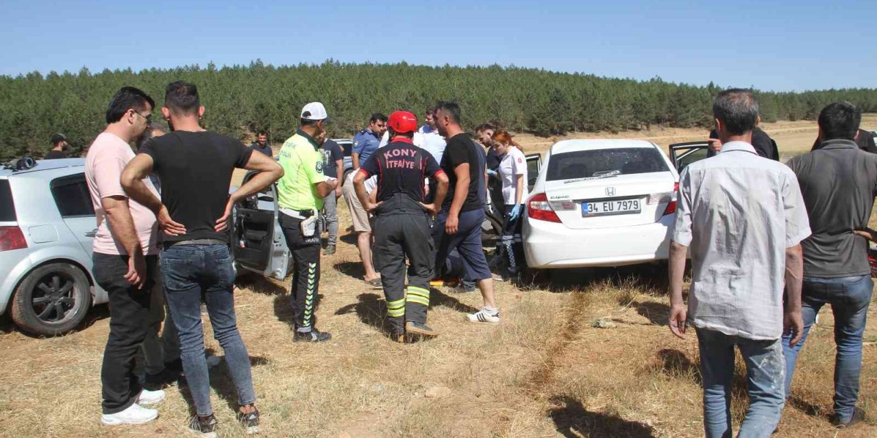 Konya’da iki otomobil çarpıştı: 3 yaralı