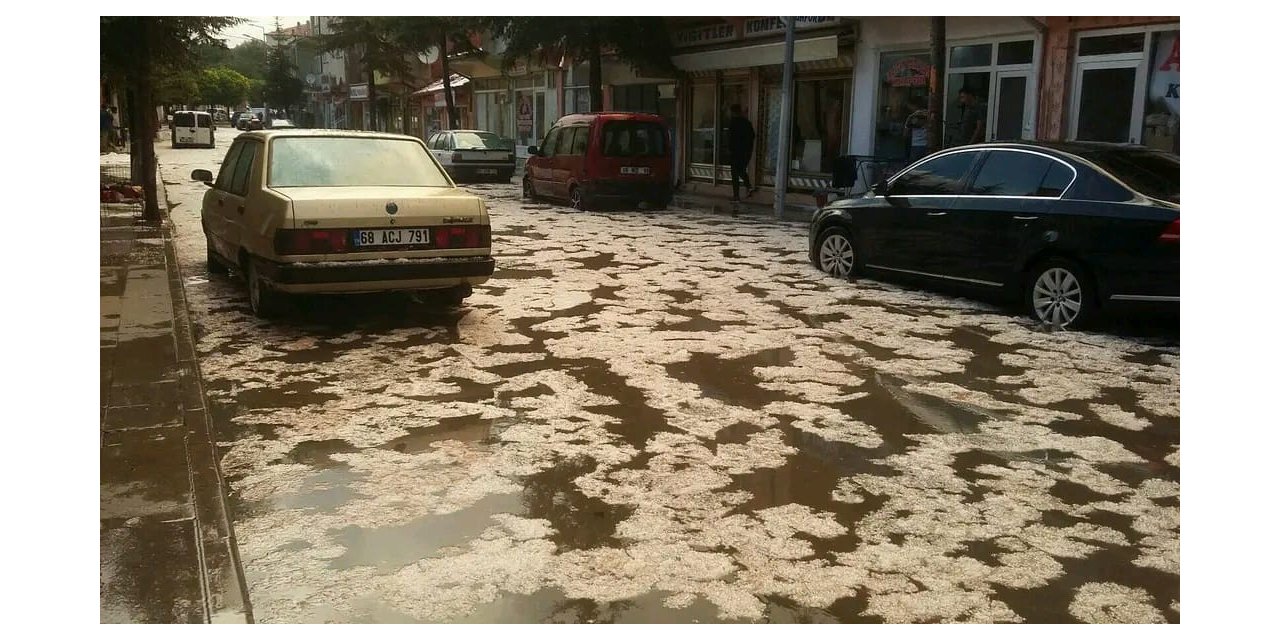 Aksaray’ın yüksek kesimlerinde dolu yağışı etkili oldu