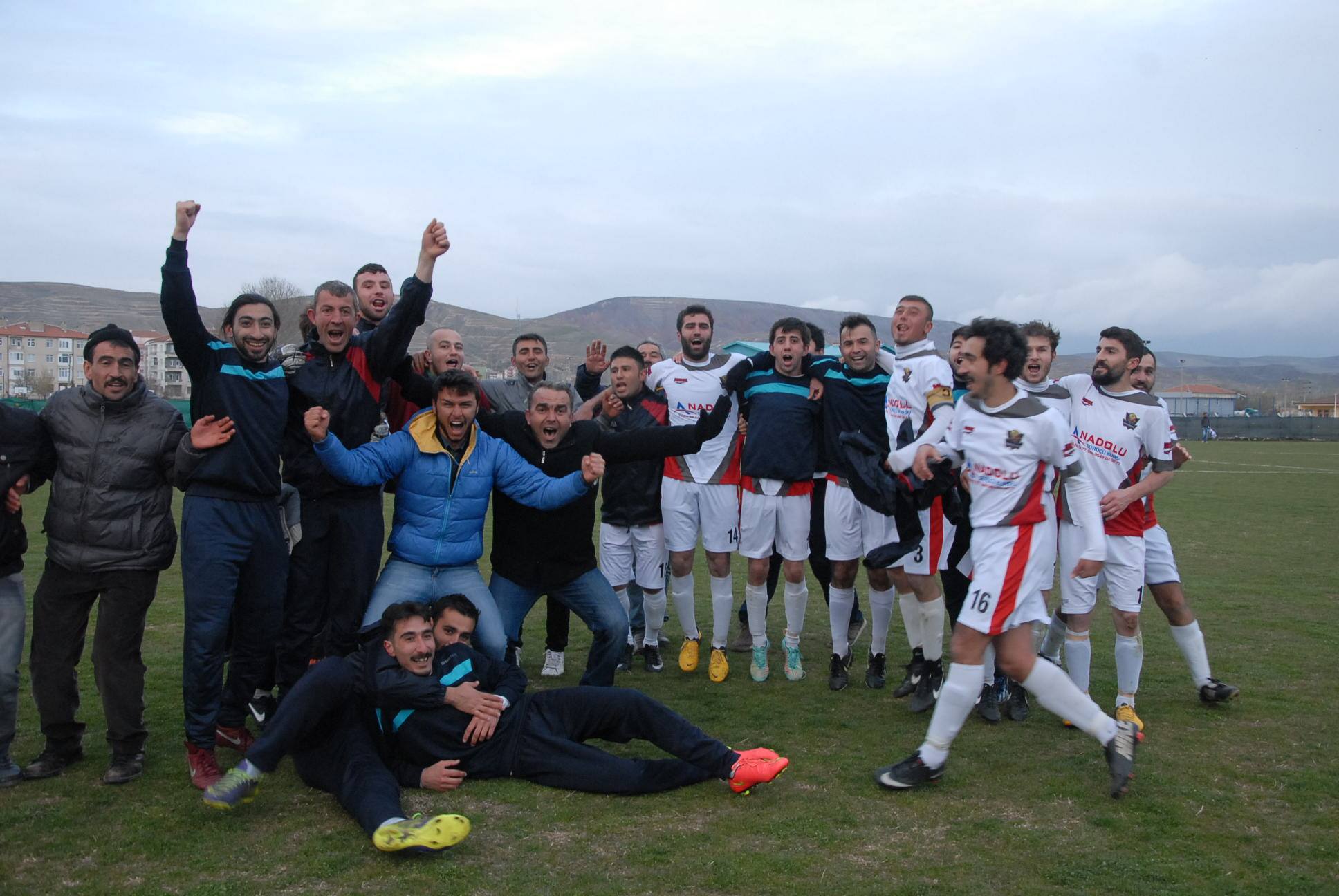 Play Off Şampiyonu Akhisarspor