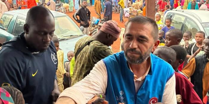 Eskil’in Kurban Emanetleri Kamerun’da Yüzleri Güldürdü
