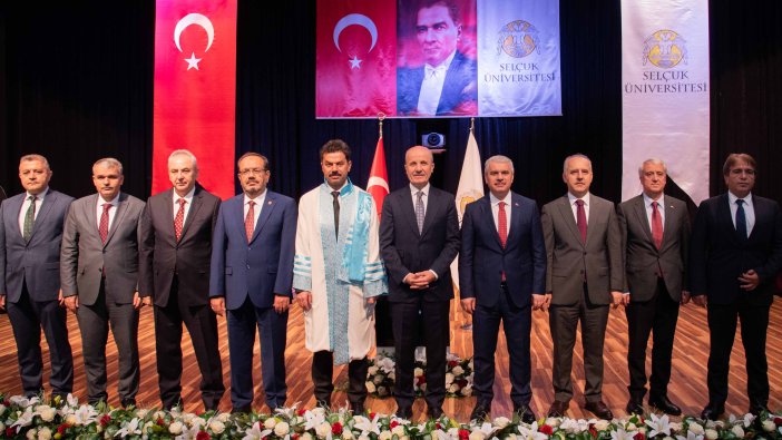 selcuk-universitesi-akademik-yil-acilis-toreni-yok-baskani-ozvarin-katilimiyla-gerceklestirildi-2.jpg